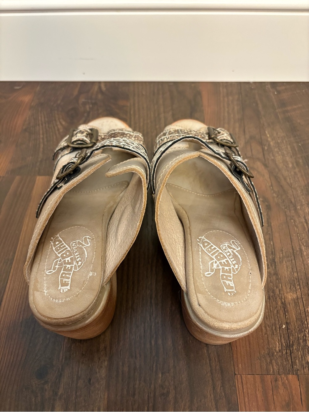 Freebird by Steven Caprice Leather Snakeskin Buckle Sandals Size 7 NWOB - Picture 4 of 11